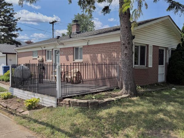 8856 E 14 Mile Road, Warren, Mi 48093