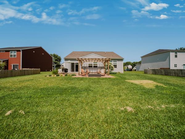 1136 Lake Forest Drive , Hebron, OH 43025