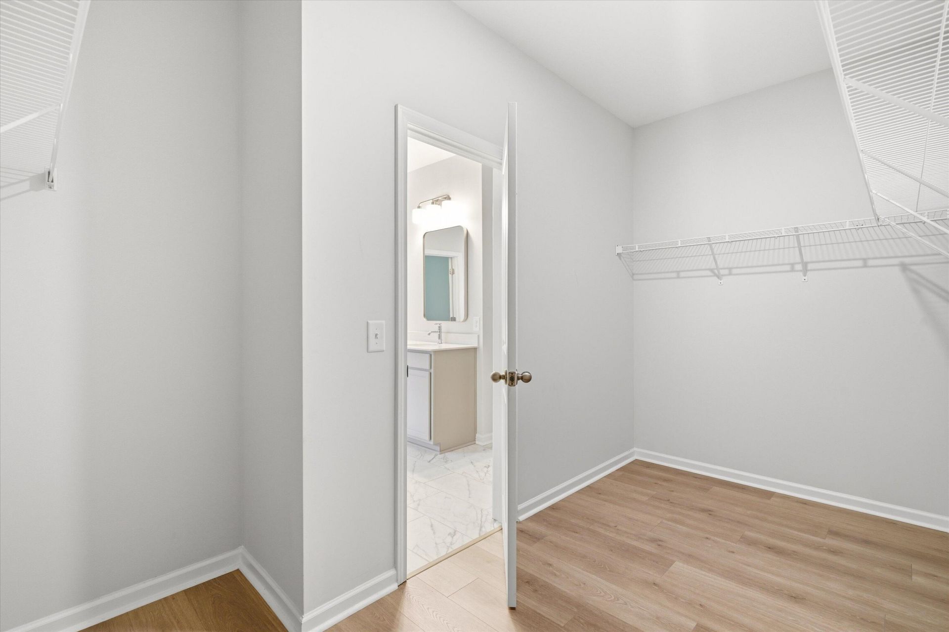 8646 Windsor Hill Boulevard Photo 24