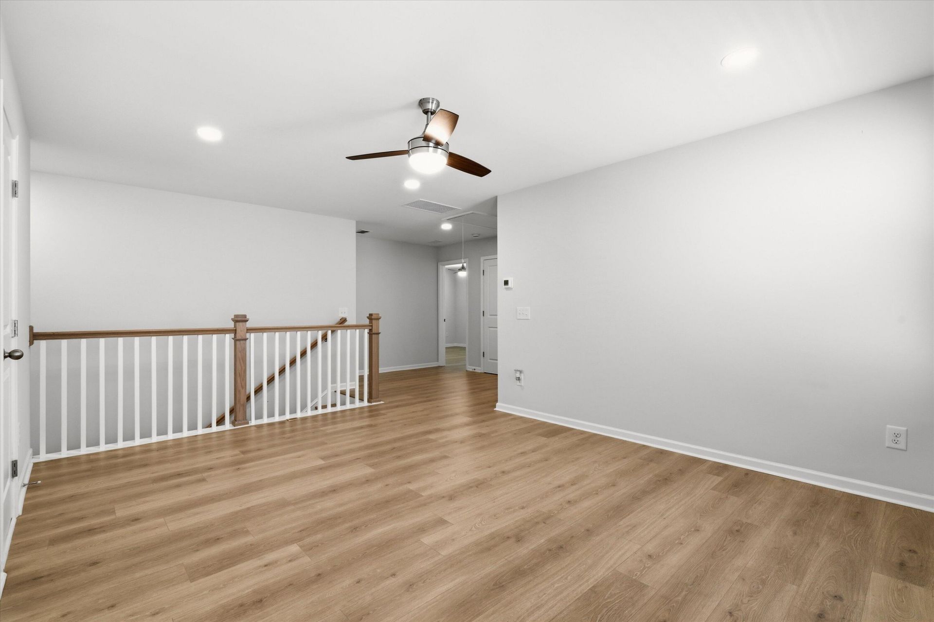 8646 Windsor Hill Boulevard Photo 29