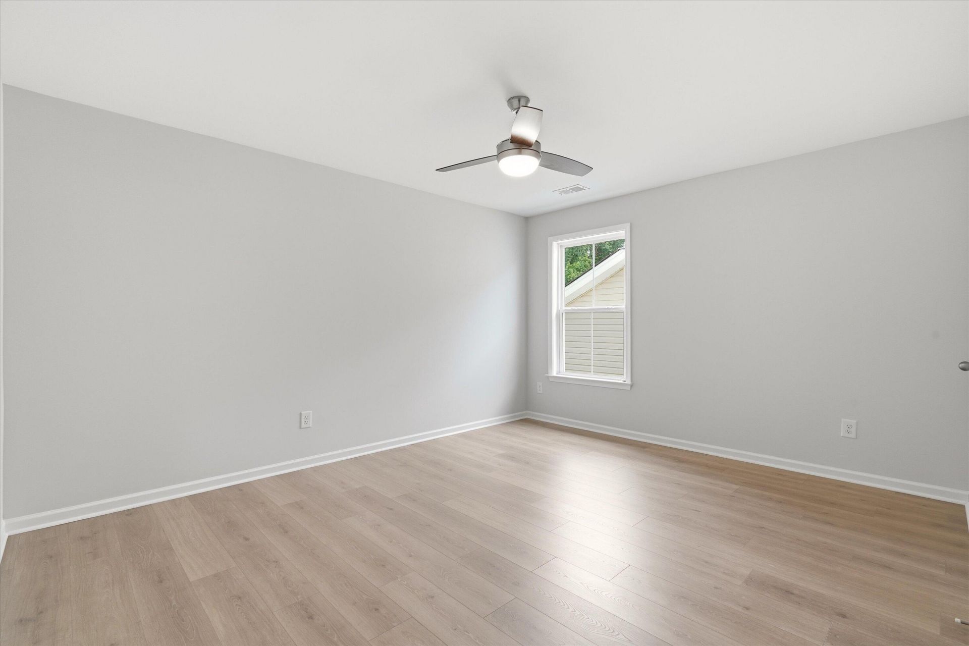 8646 Windsor Hill Boulevard Photo 37