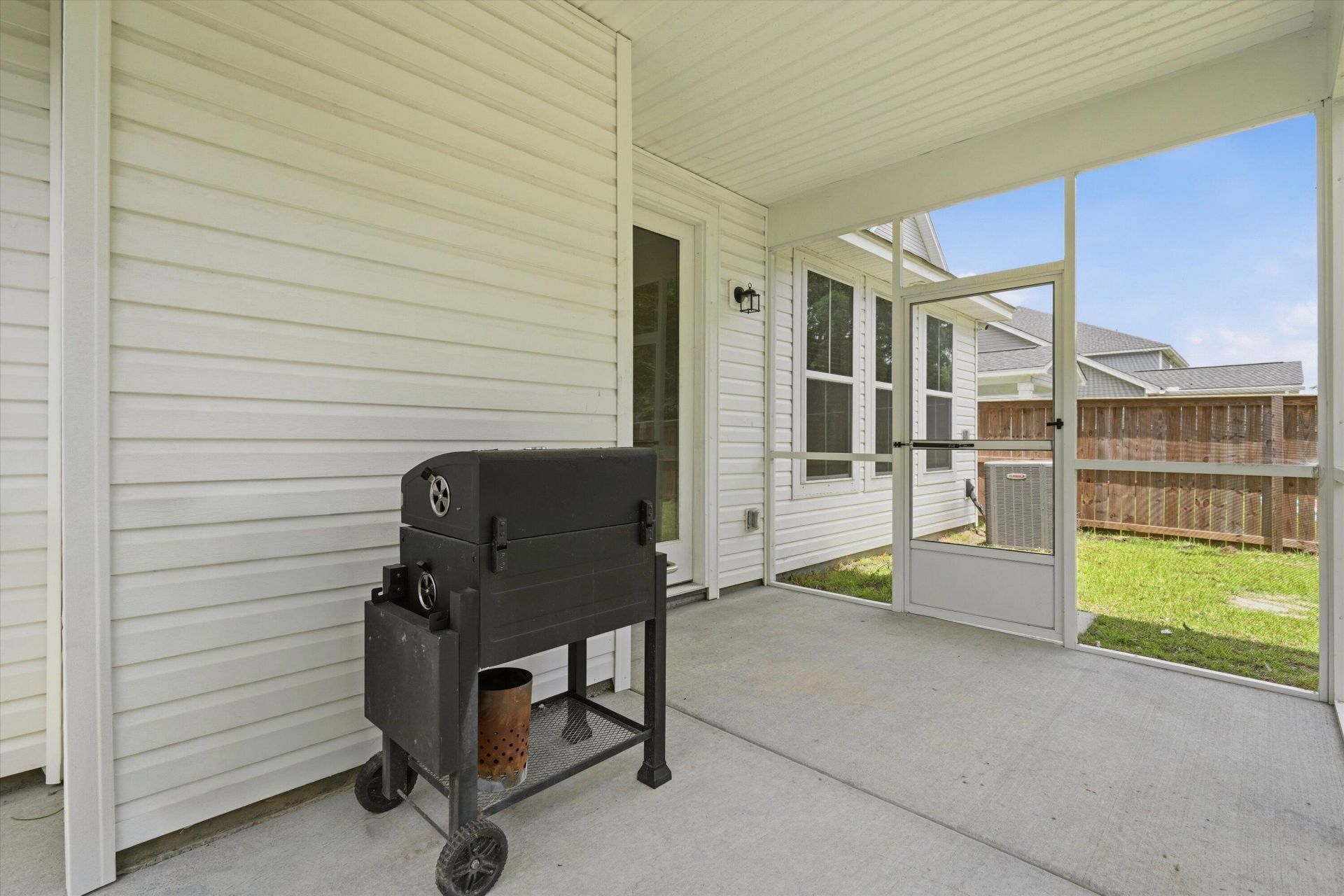 8646 Windsor Hill Boulevard Photo 42