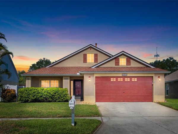 1674 MEADOW OAK LANE , TARPON SPRINGS, FL 34689
