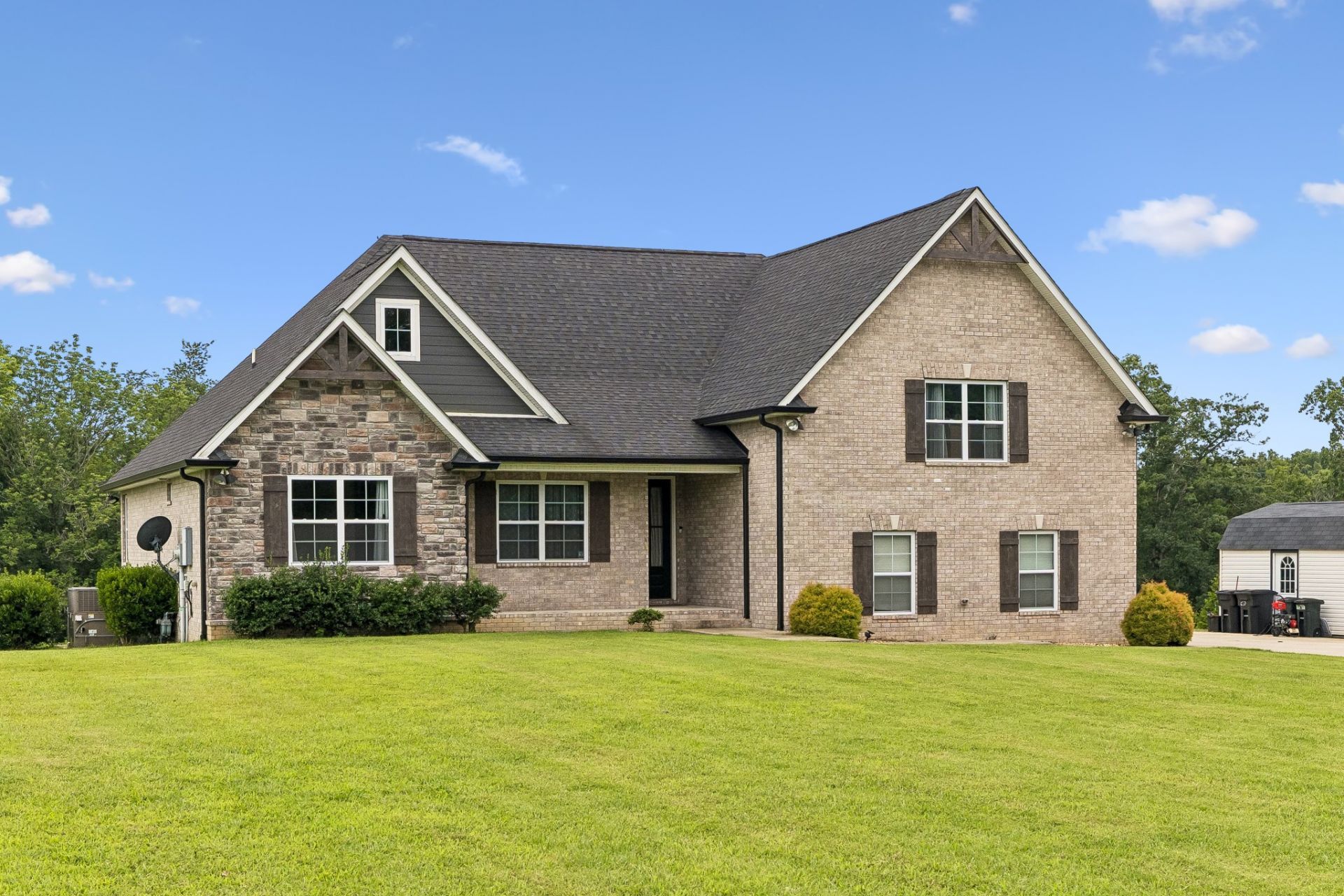 1115 Abagail Way , Greenbrier, TN 37073 Main Photo