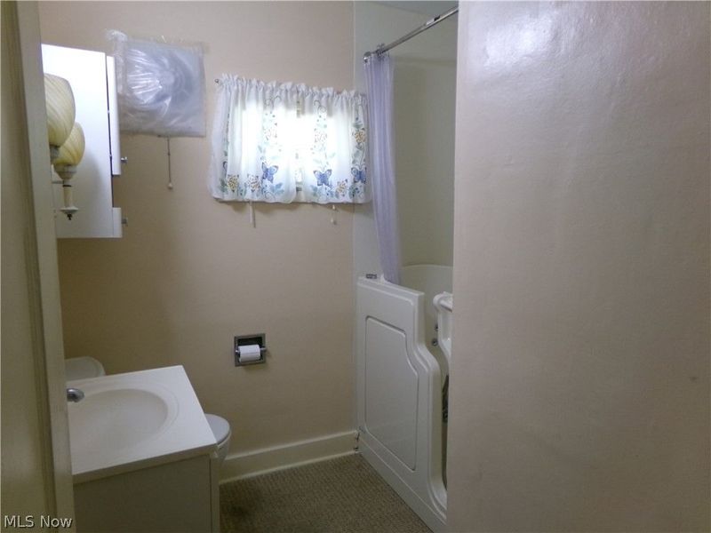 824 Grandview Avenue, Coshocton, OH 43812 Photo 12