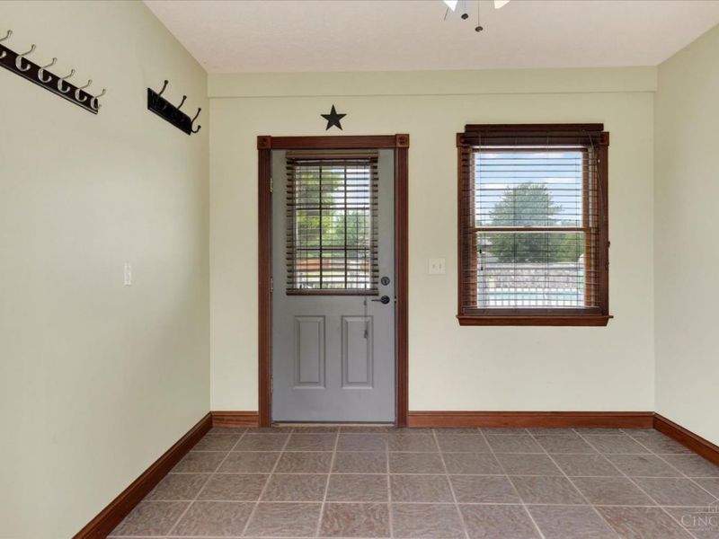 8350 St Rt 73, Liberty Township, OH 45133 Photo 16