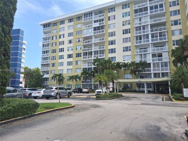 4400hillcrest Hillcrest DR, Unit 201B, Hollywood, FL 33021