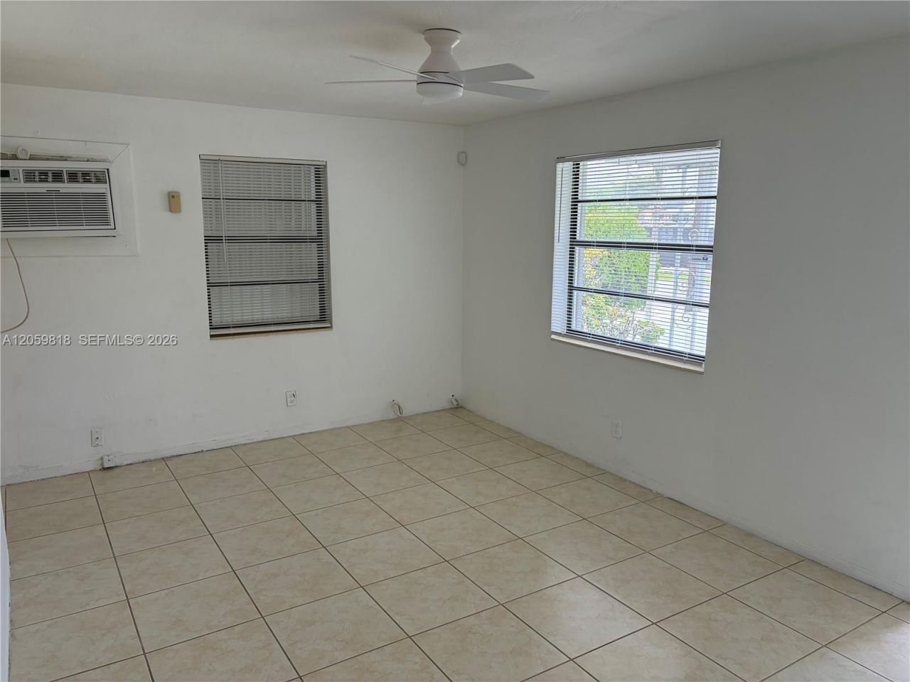 613 NW 5 Ct, Hallandale Beach, FL 33009 Photo