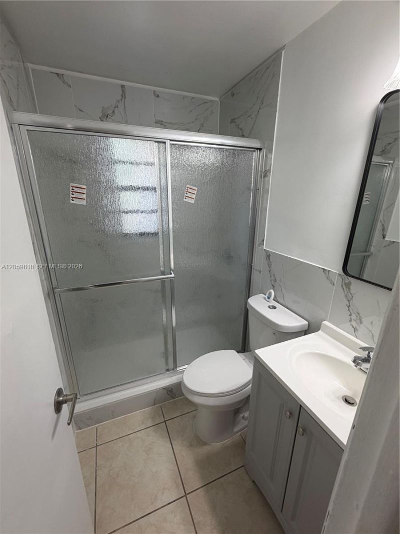 613 NW 5 Ct, Hallandale Beach, FL 33009 Photo
