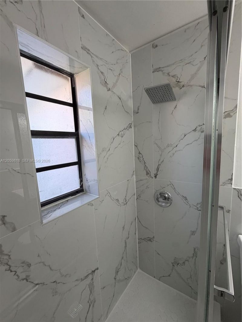 613 NW 5 Ct, Hallandale Beach, FL 33009 Photo