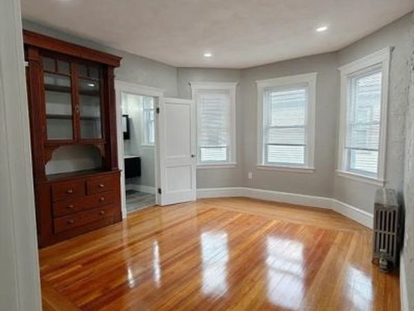 830 Fellsway, Unit 1, Medford, MA 02155