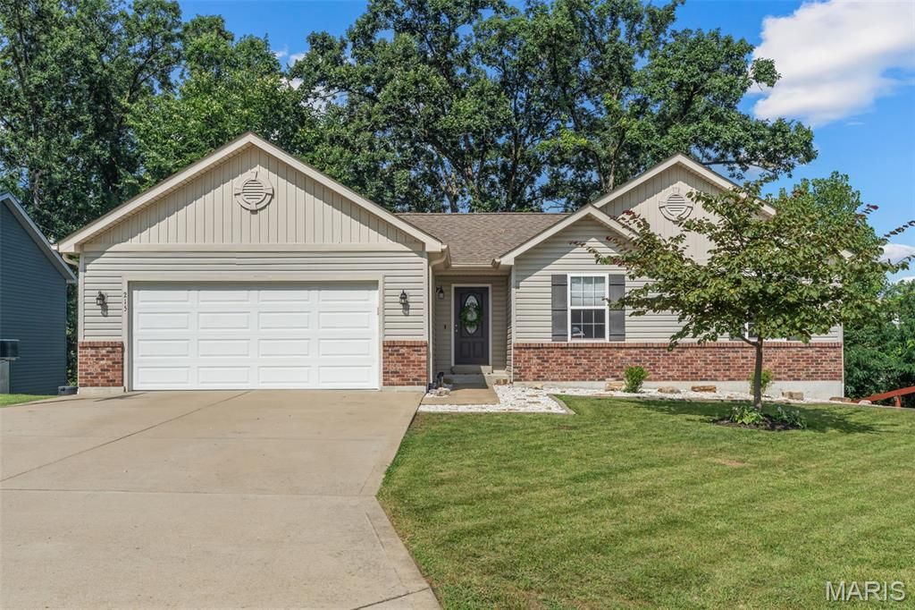 215 Cynthia Drive, Truesdale, MO 63380 Main Photo