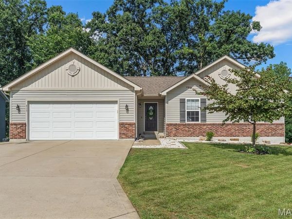 215 Cynthia Drive, Truesdale, MO 63380