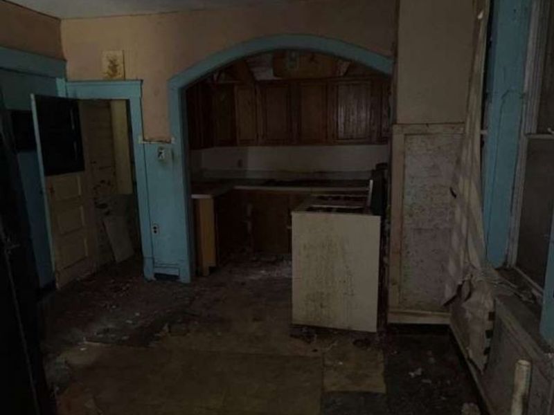 12301 Gay Avenue, Cleveland, OH 44105 Photo 5