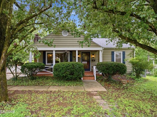 121 Salem Rd , Oak Ridge, TN 37830
