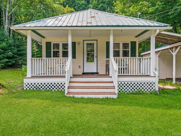 223 County Road 21 , Barryville, NY 12719