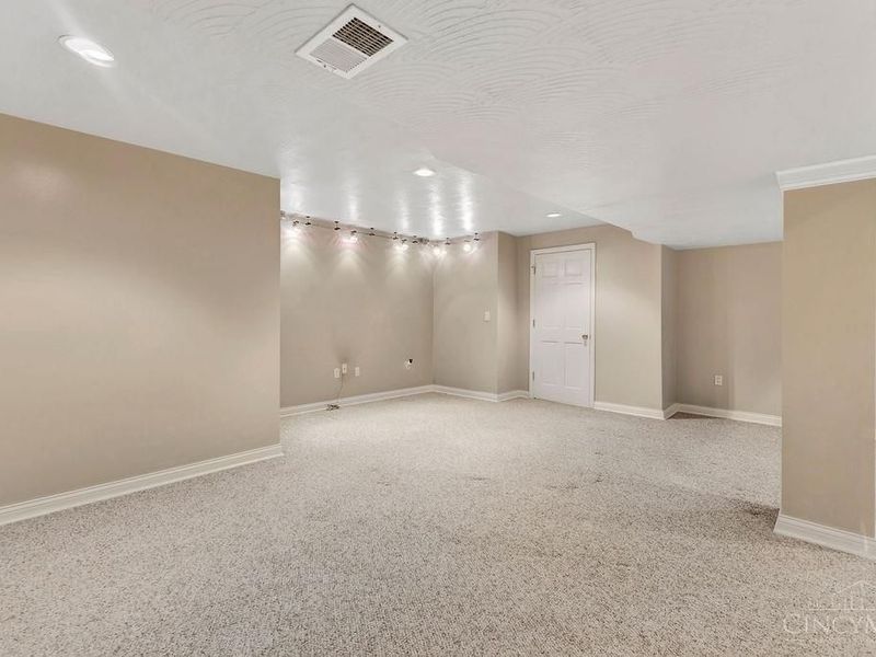 1210 Dixie Court, Cincinnati, OH 45215 Photo 36