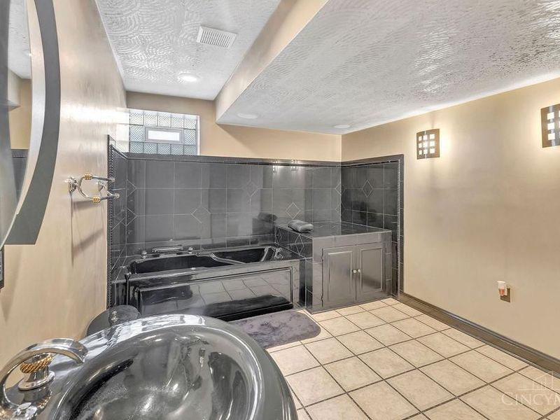 1210 Dixie Court, Cincinnati, OH 45215 Photo 41