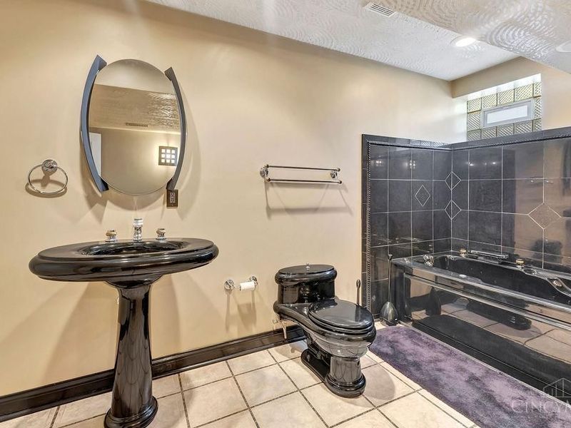 1210 Dixie Court, Cincinnati, OH 45215 Photo 42