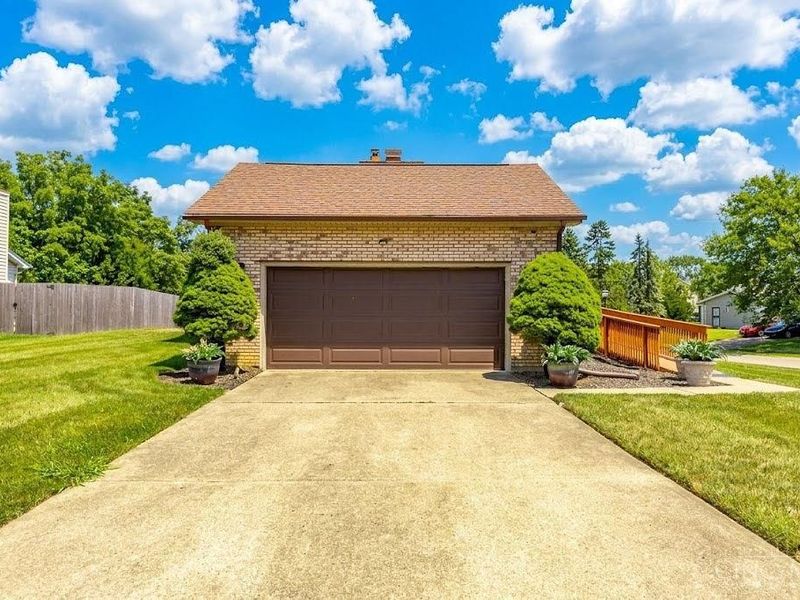 1210 Dixie Court, Cincinnati, OH 45215 Photo 5