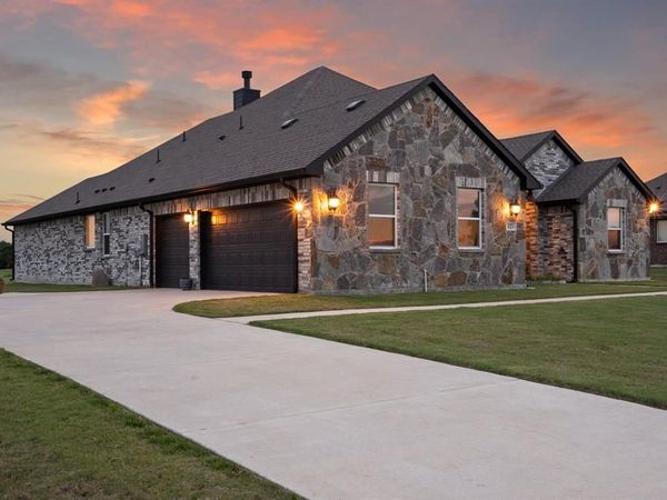 123 Cedar Elm Lane, Nevada, TX 75173