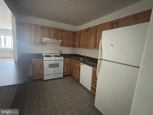 2419 TREMONT STREET , Unit B, PHILADELPHIA, PA 19115
