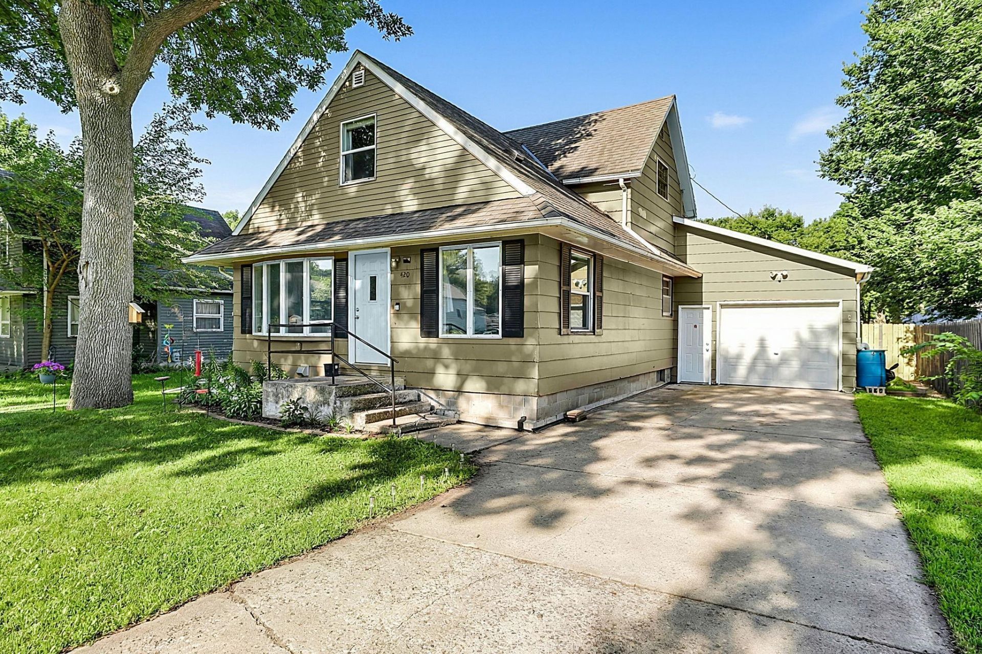 420 S 8th Street , Bird Island, MN 55310