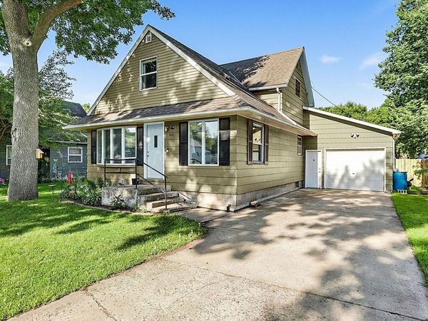 420 S 8th Street, Bird Island, MN 55310