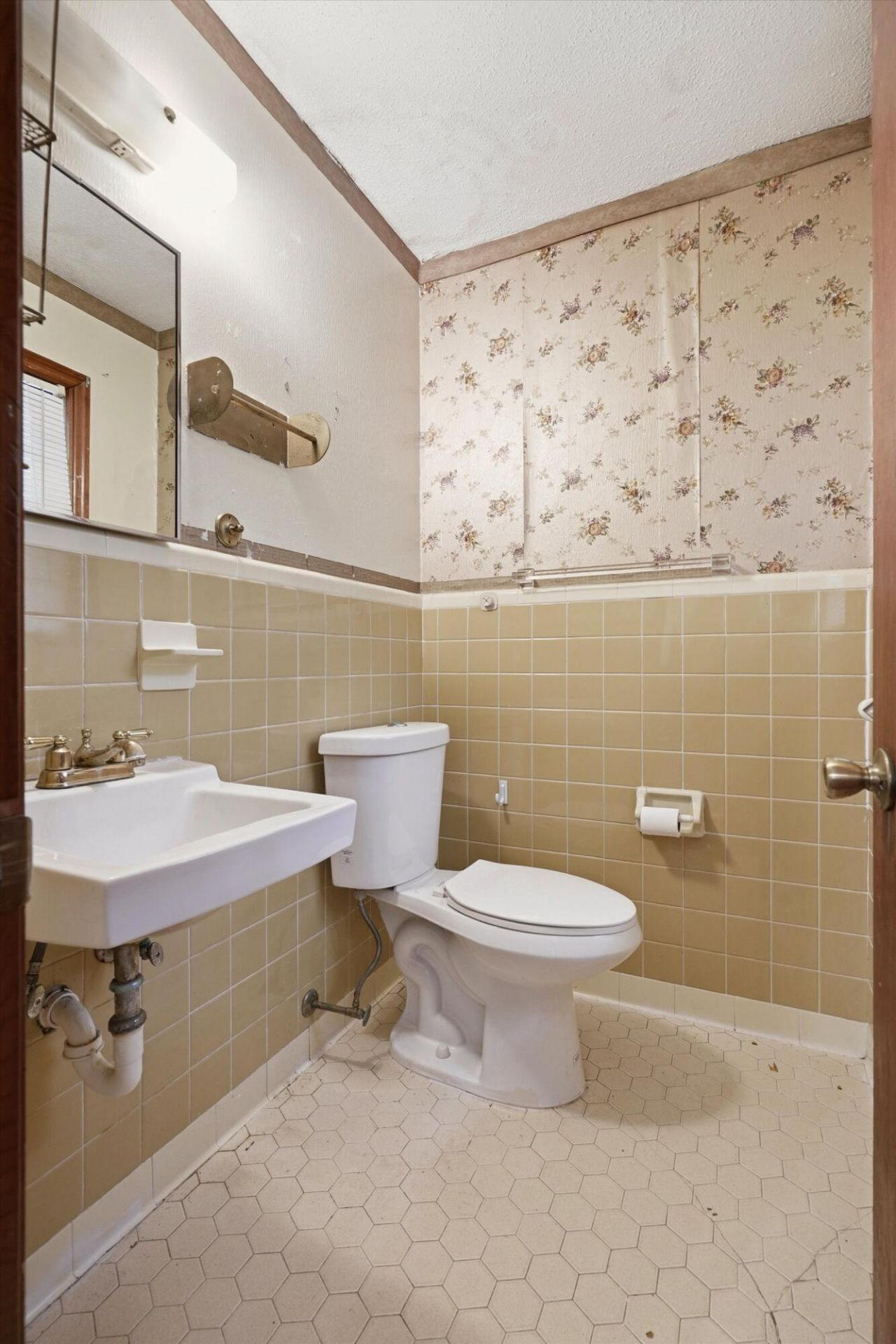 155 Summit Avenue Photo 17