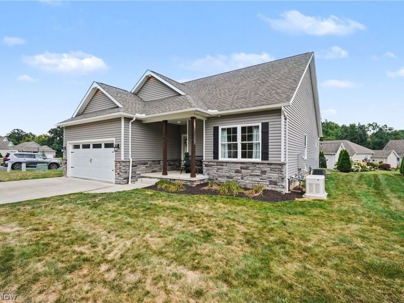 341 Alexis Lane, Canal Fulton, OH 44614 Photo 2