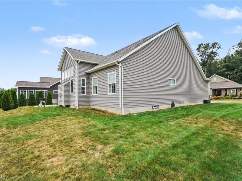 341 Alexis Lane, Canal Fulton, OH 44614 Photo 6