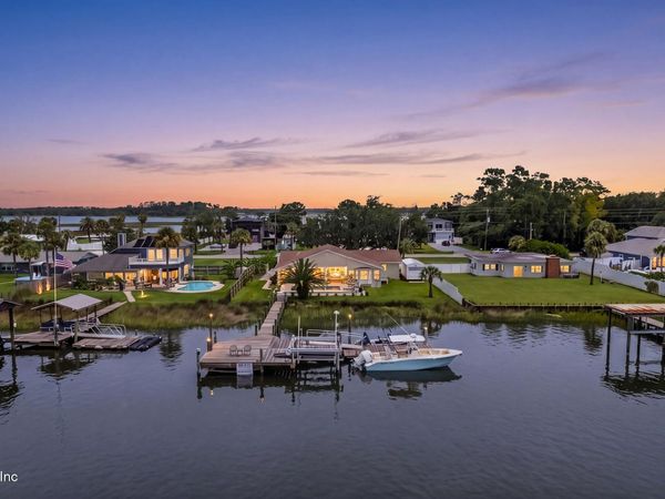 5392 HECKSCHER Drive, Jacksonville, FL 32226
