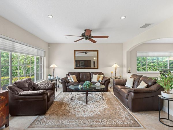 10520 NW 43rd Court, Coral Springs, FL 33065