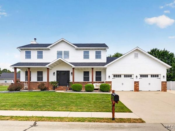 1584 Sinking Springs Drive, O'Fallon, IL 62269