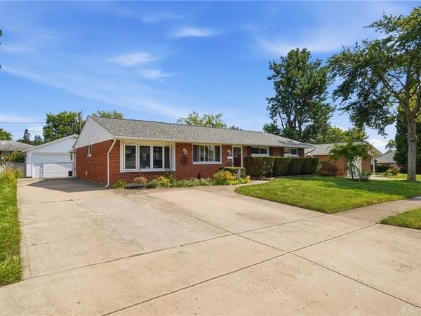 6120 Longford Road, Huber Heights, OH 45424