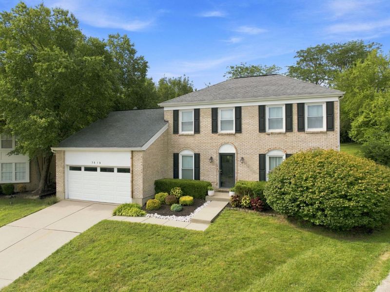 7818 Hollow Oak Court, West Chester, OH 45069 Photo 2