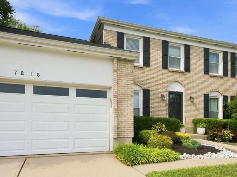 7818 Hollow Oak Court, West Chester, OH 45069 Photo 3