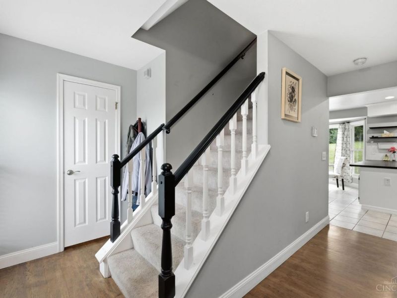 7818 Hollow Oak Court, West Chester, OH 45069 Photo 5