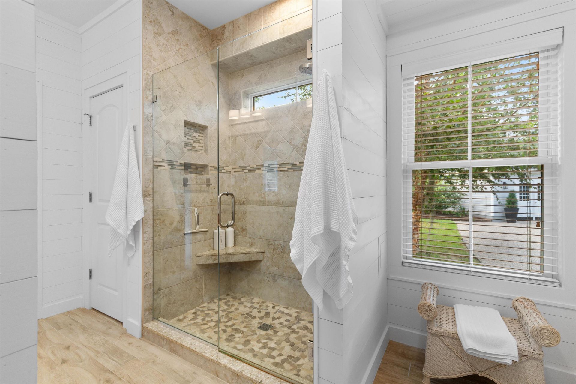 113 Wicklow Way Photo 21