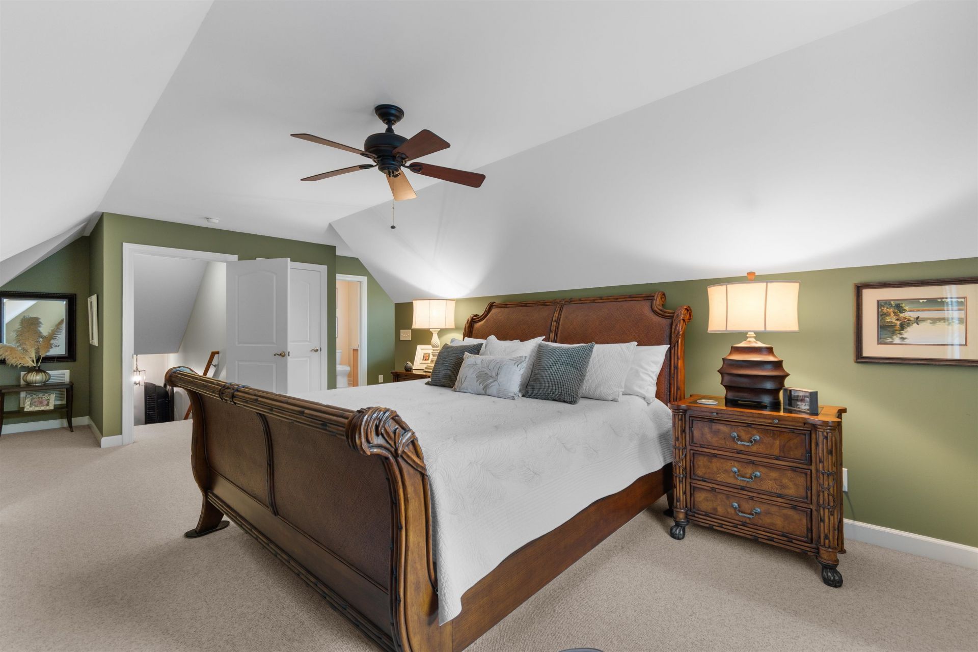 113 Wicklow Way Photo 33
