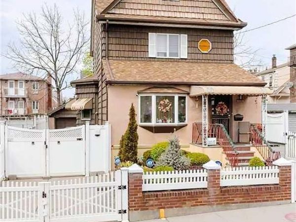 134-37 58th Road , Flushing, NY 11355