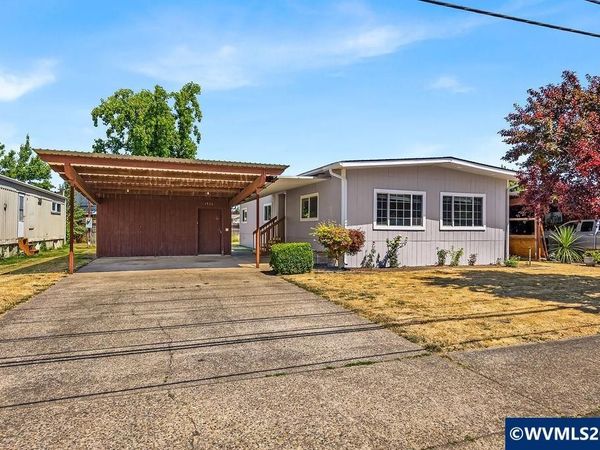 1535 NW 2nd St, McMinnville, OR 97301