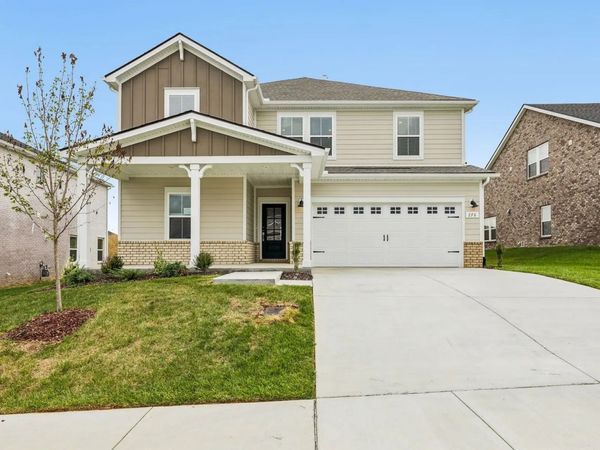 276 Astoria Dr , Hendersonville, TN 37075