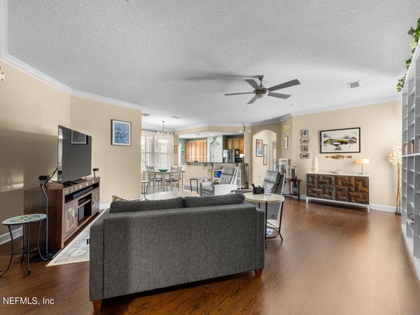 4480 DEERWOOD LAKE Parkway, Unit 238, Jacksonville, FL 32216