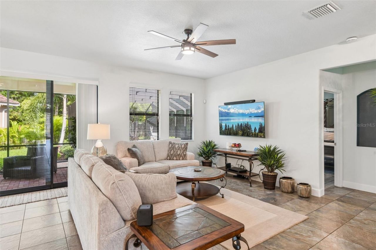 4586 Grand Lakeside Drive, Palm Harbor, FL 34684 Photo