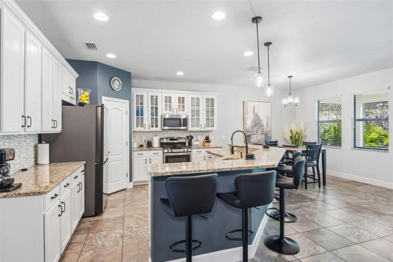 4586 Grand Lakeside Drive, Palm Harbor, FL 34684 Photo