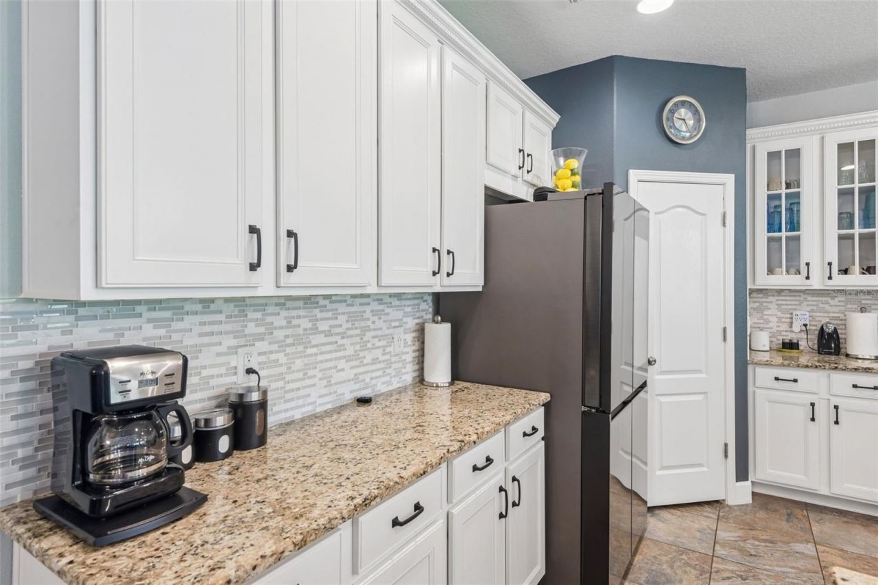 4586 Grand Lakeside Drive, Palm Harbor, FL 34684 Photo