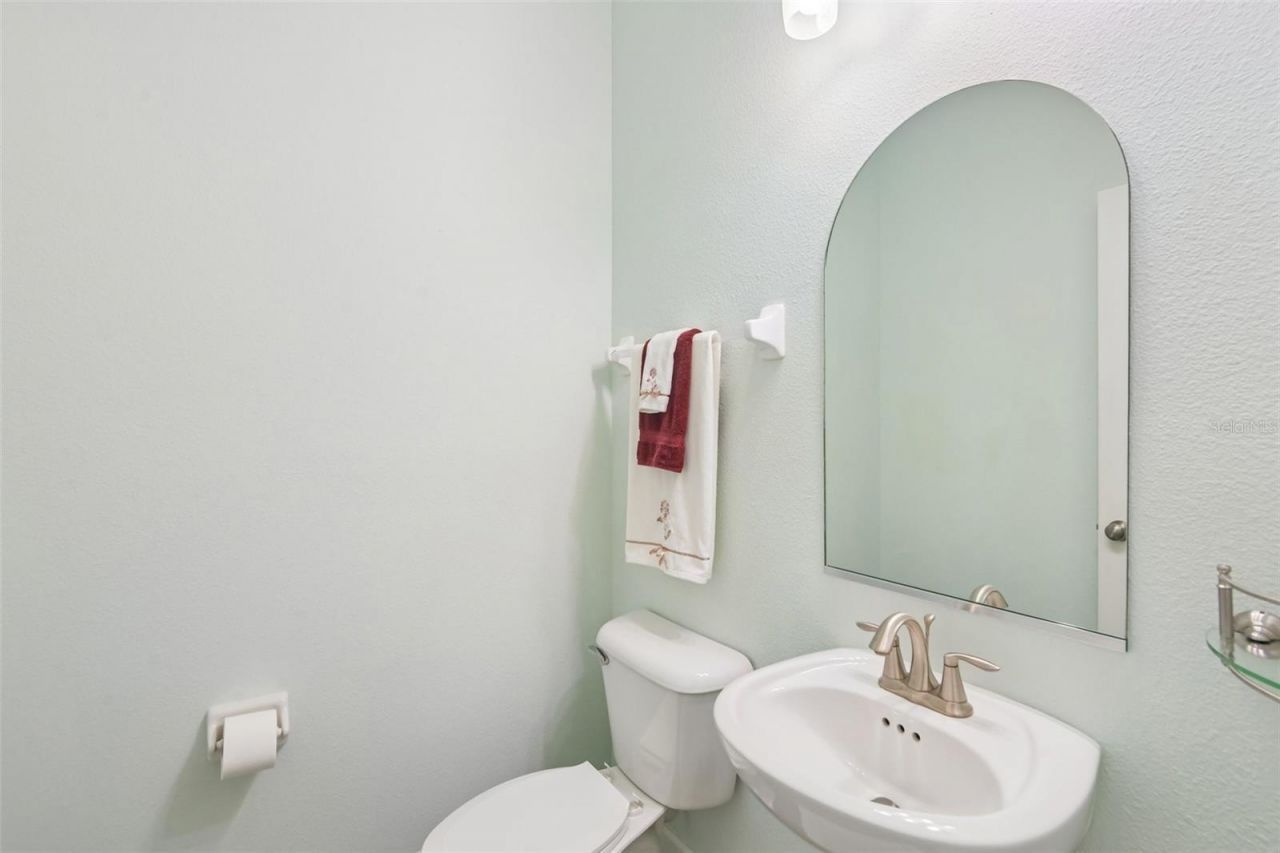 4586 Grand Lakeside Drive, Palm Harbor, FL 34684 Photo