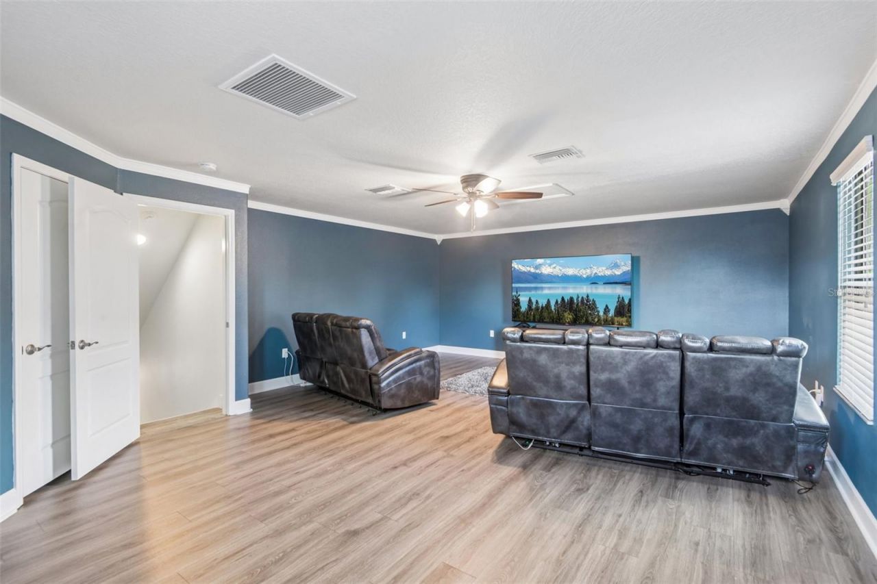 4586 Grand Lakeside Drive, Palm Harbor, FL 34684 Photo