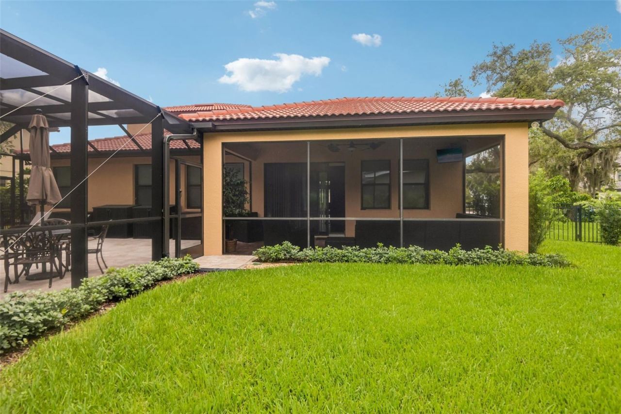 4586 Grand Lakeside Drive, Palm Harbor, FL 34684 Photo